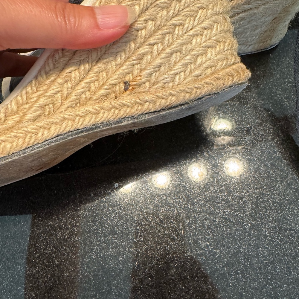 CHANEL Women's Black and Cream Espadrilles - Picture 8 of 16